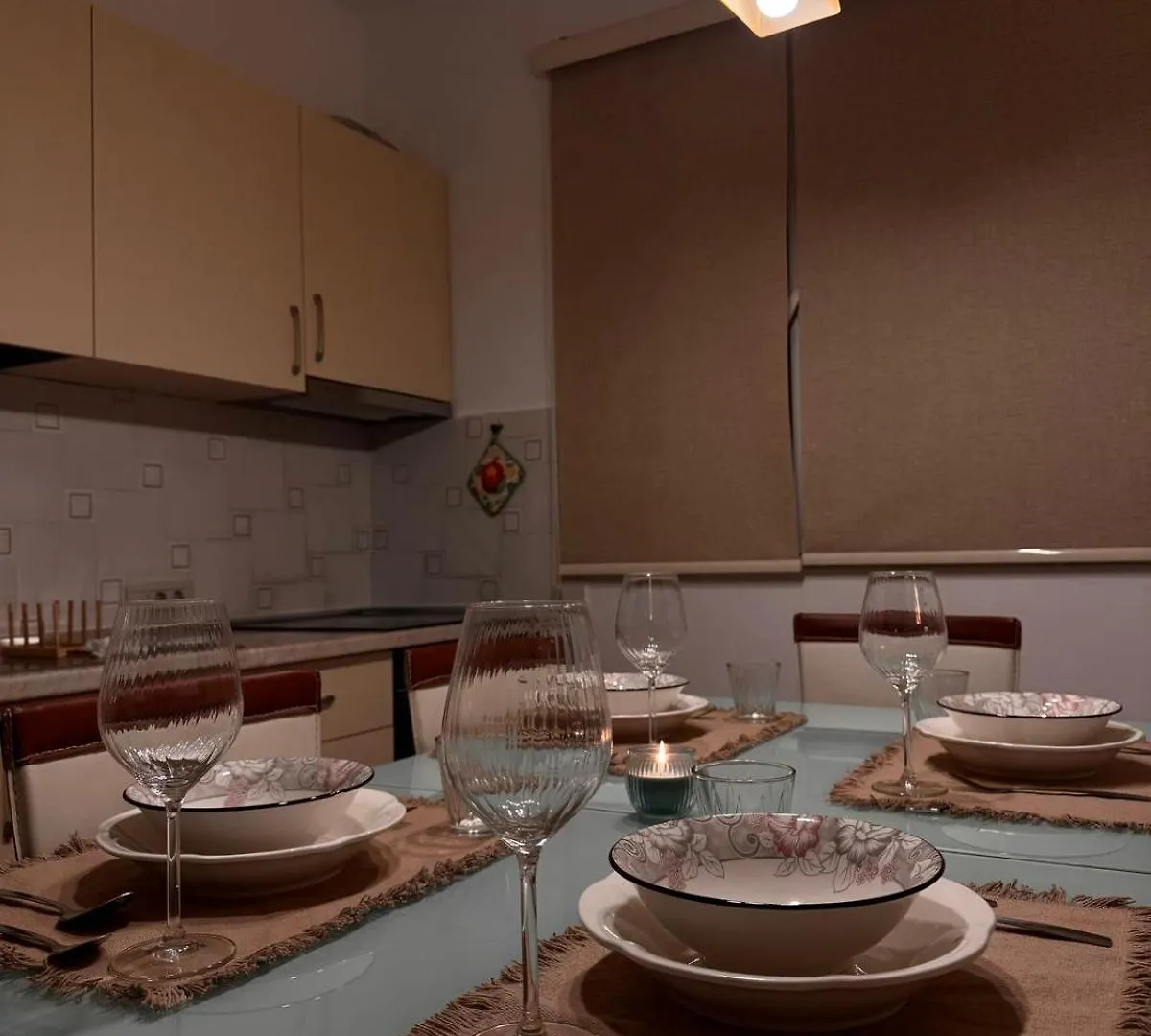 Gados Apartament Τίρανα 0*,